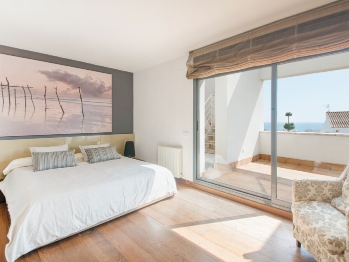 image Luxury Villa Déjà View 950m from the Beach 2
