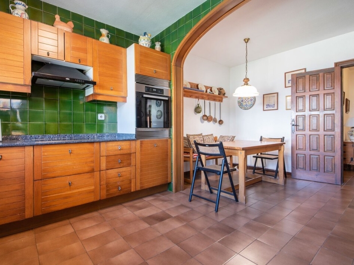 image R84 Villa con Piscina y pista de Tenis 14