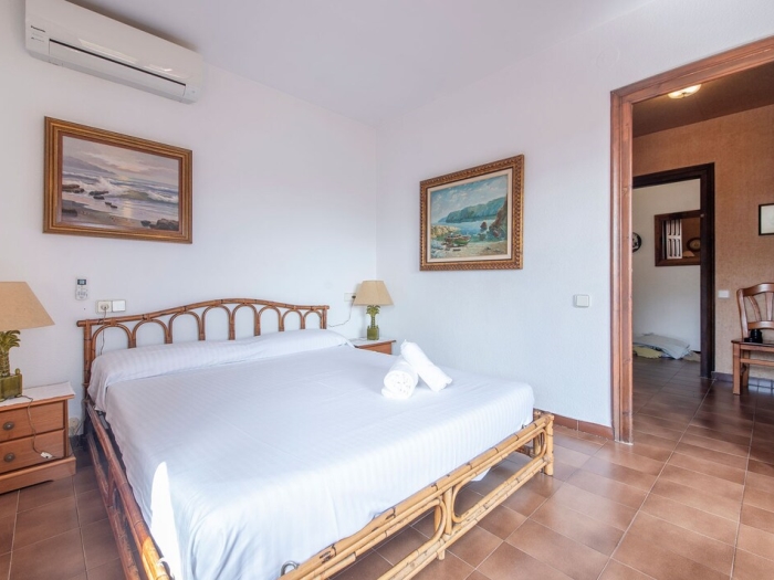 image R84 Villa con Piscina y pista de Tenis 25