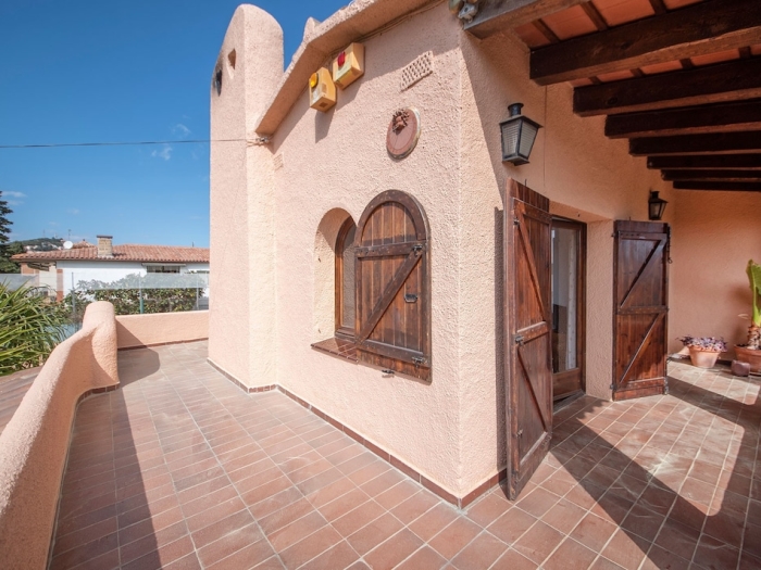 image R84 Villa con Piscina y pista de Tenis 28