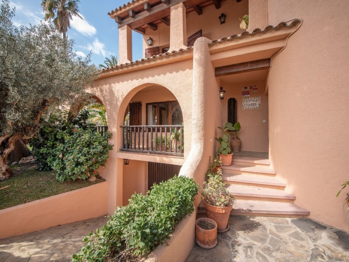 image R84 Villa con Piscina y pista de Tenis 34