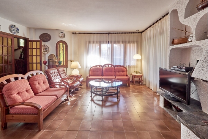 image R84 Villa con Piscina y pista de Tenis 8