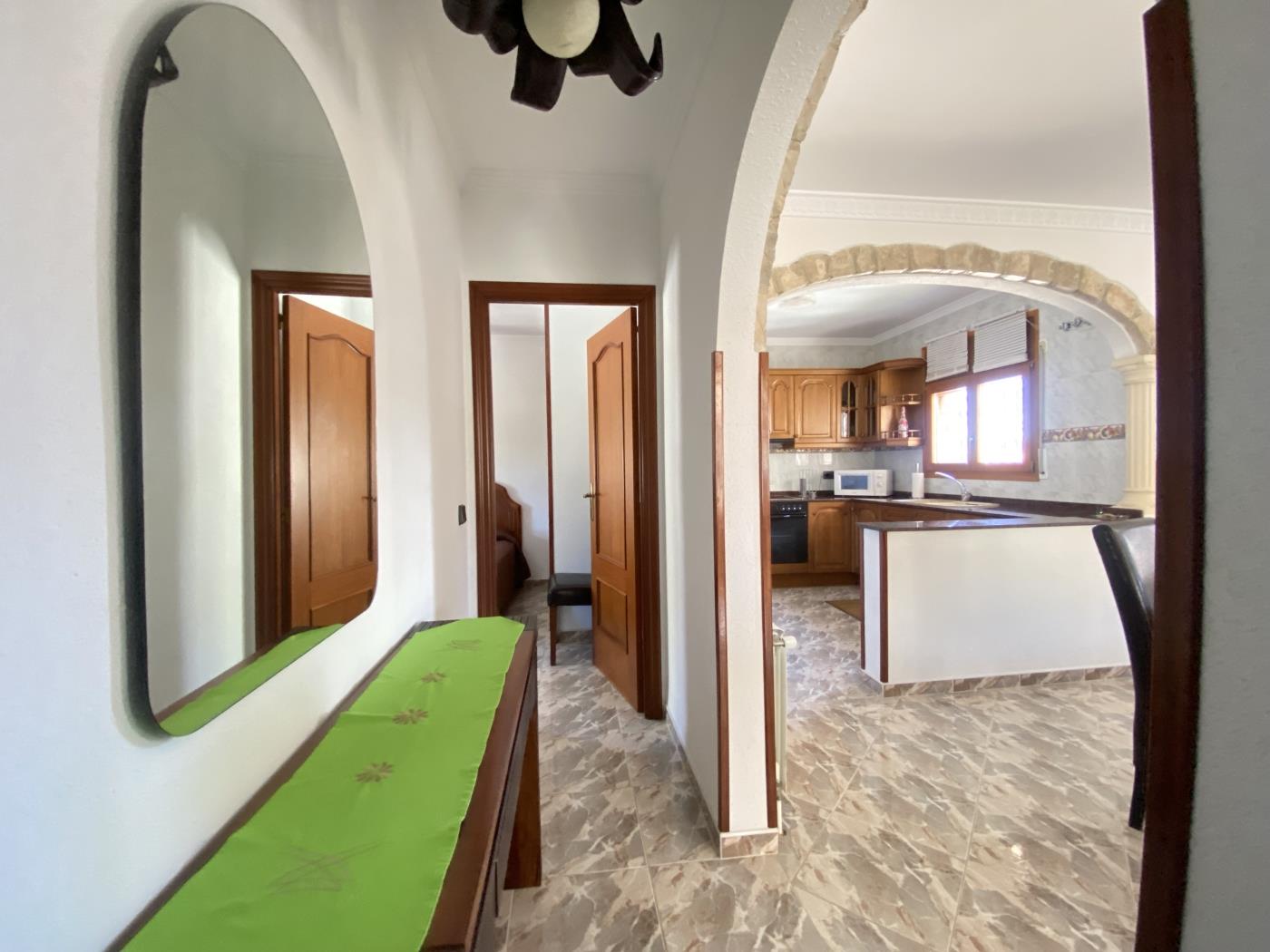 image TH45 Spacieuse villa avec piscine privée à 900 m de la plage 14