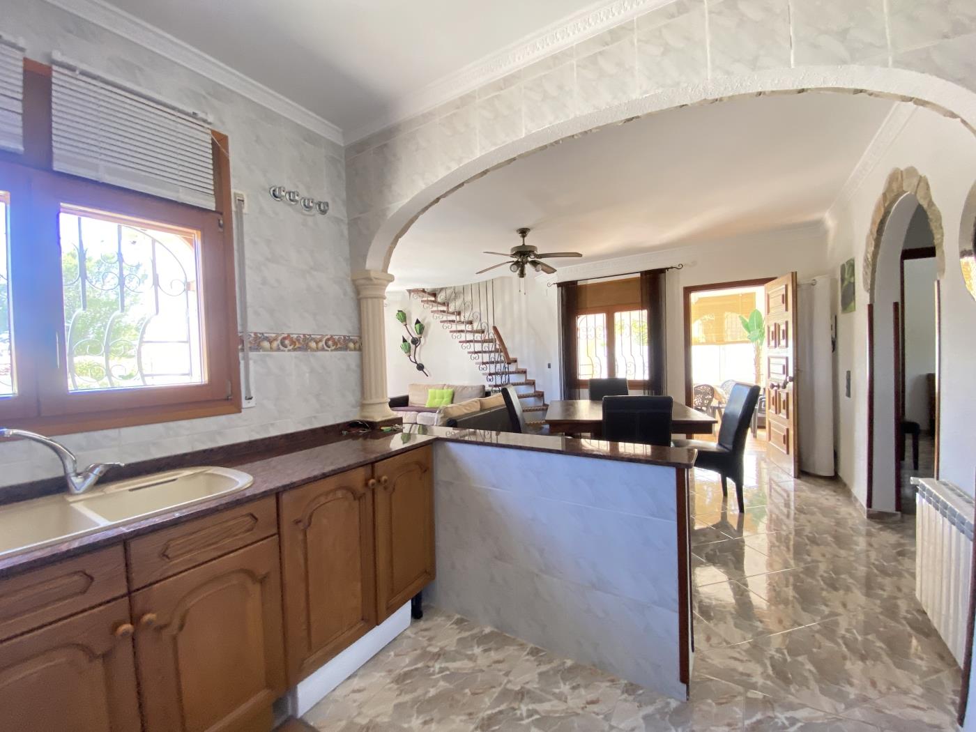 image TH45 Spacieuse villa avec piscine privée à 900 m de la plage 20