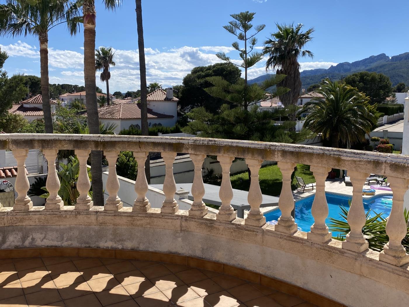 image TH45 Spacieuse villa avec piscine privée à 900 m de la plage 3