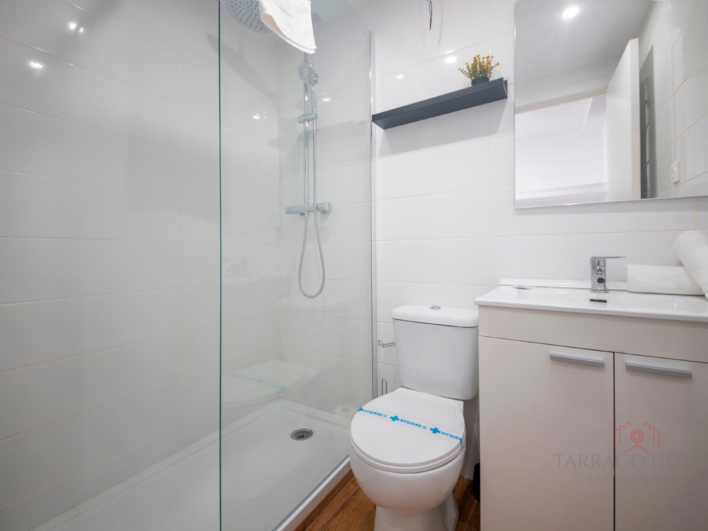 image TH08-1 Student Accommodation: Private Room in Shared Apartment 21
