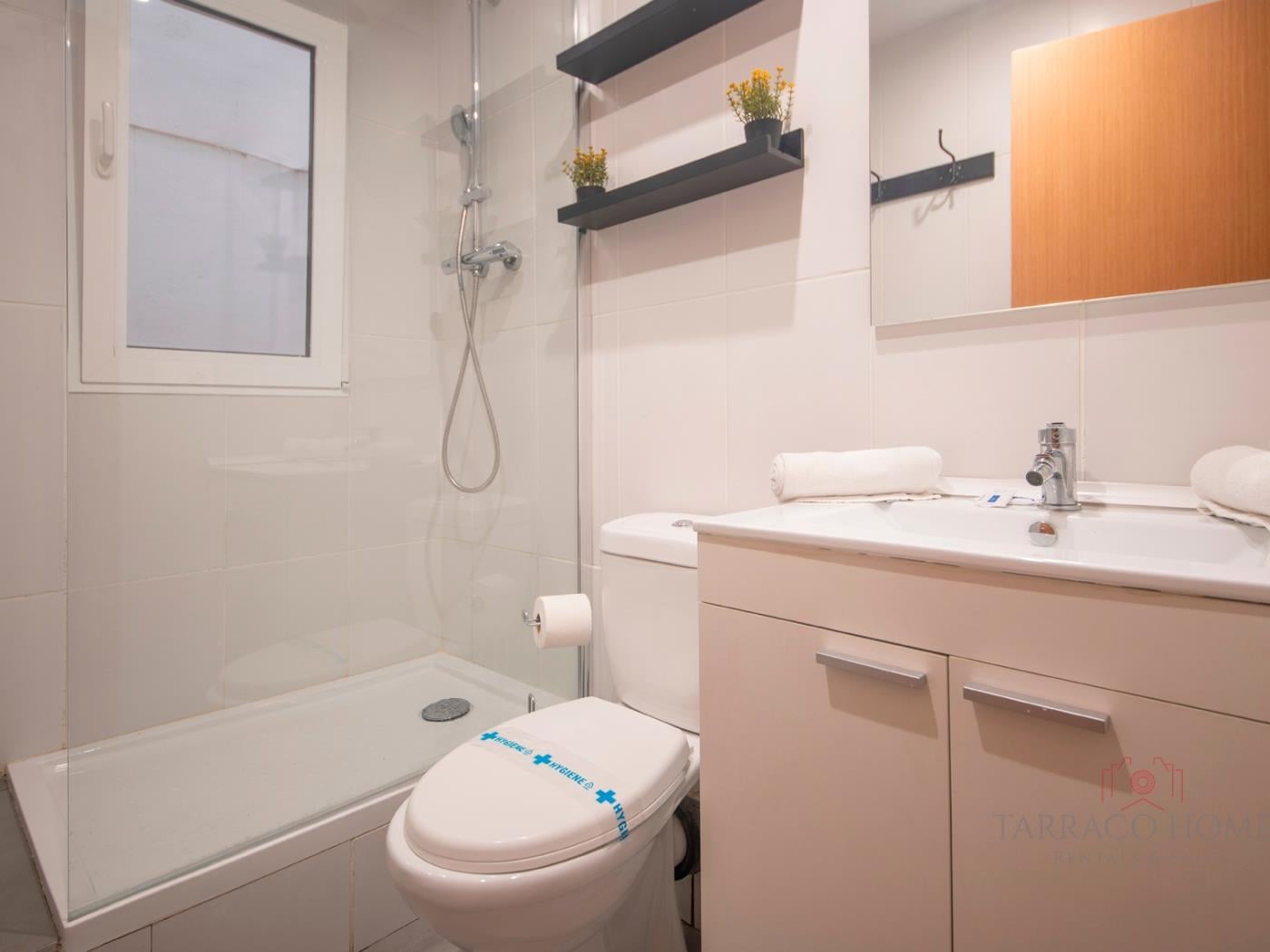 image TH08-1 Student Accommodation: Private Room in Shared Apartment 5