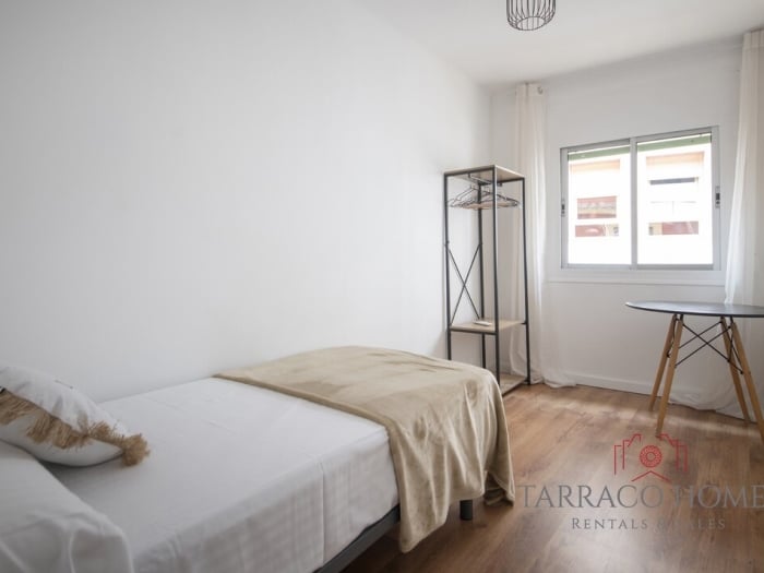 image th16 Apartamento · Tarragona · 3 dormitorios · 3 camas · 2 baños 7
