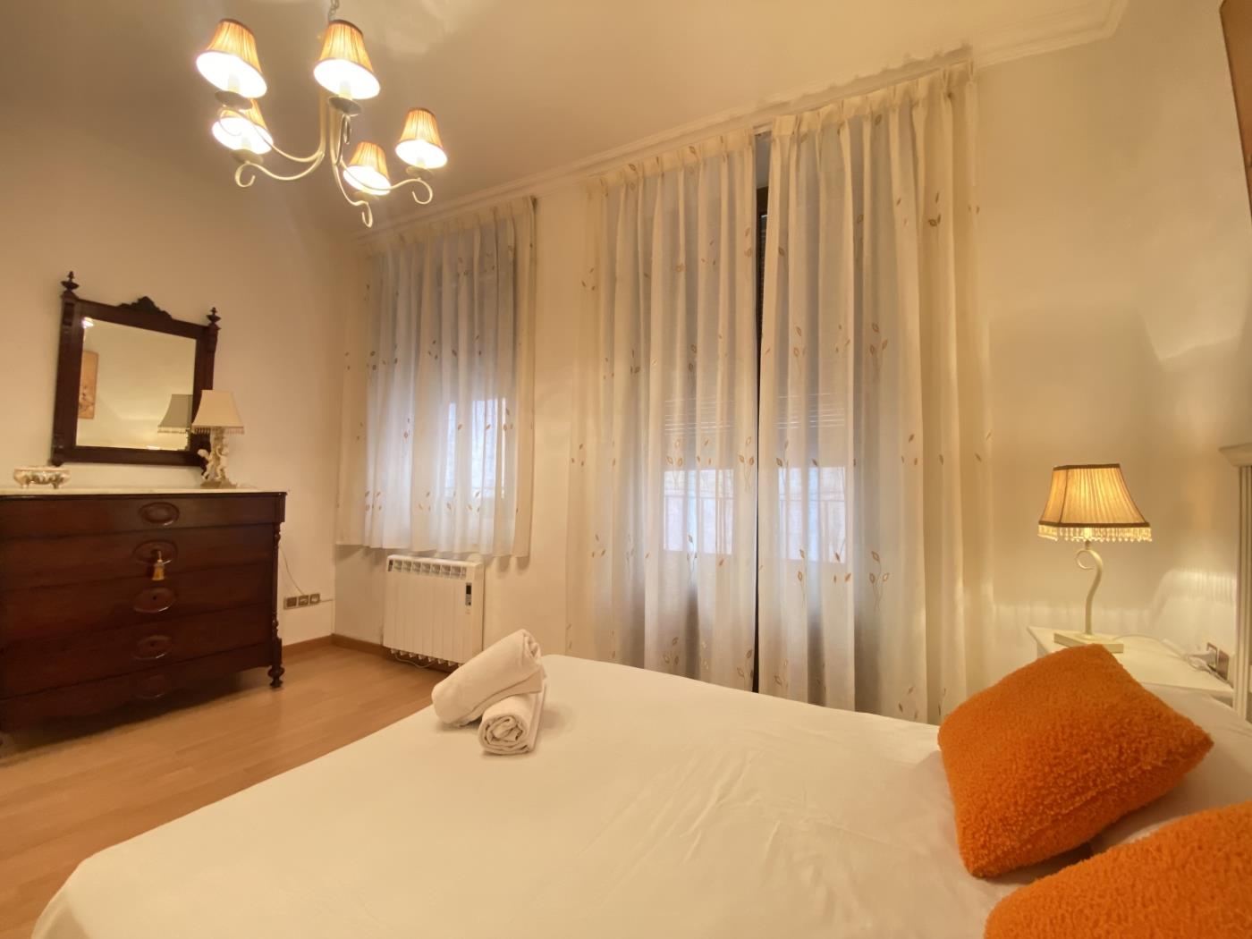 image TH61 Apartamento centrico en la Plaza de la Font 24