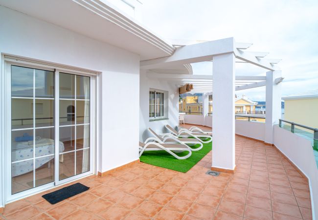 Апартаменты на Nerja - 2 bedroom apartment in Burriana Beach Nerja with WiFi and Air Conditioning - Ref 340