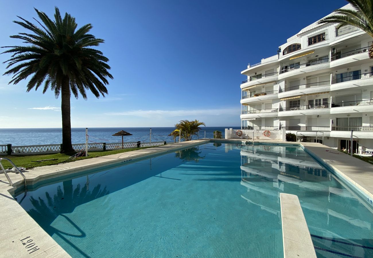 Апартаменты на Nerja - Casasol Holiday Acapulco Playa 306