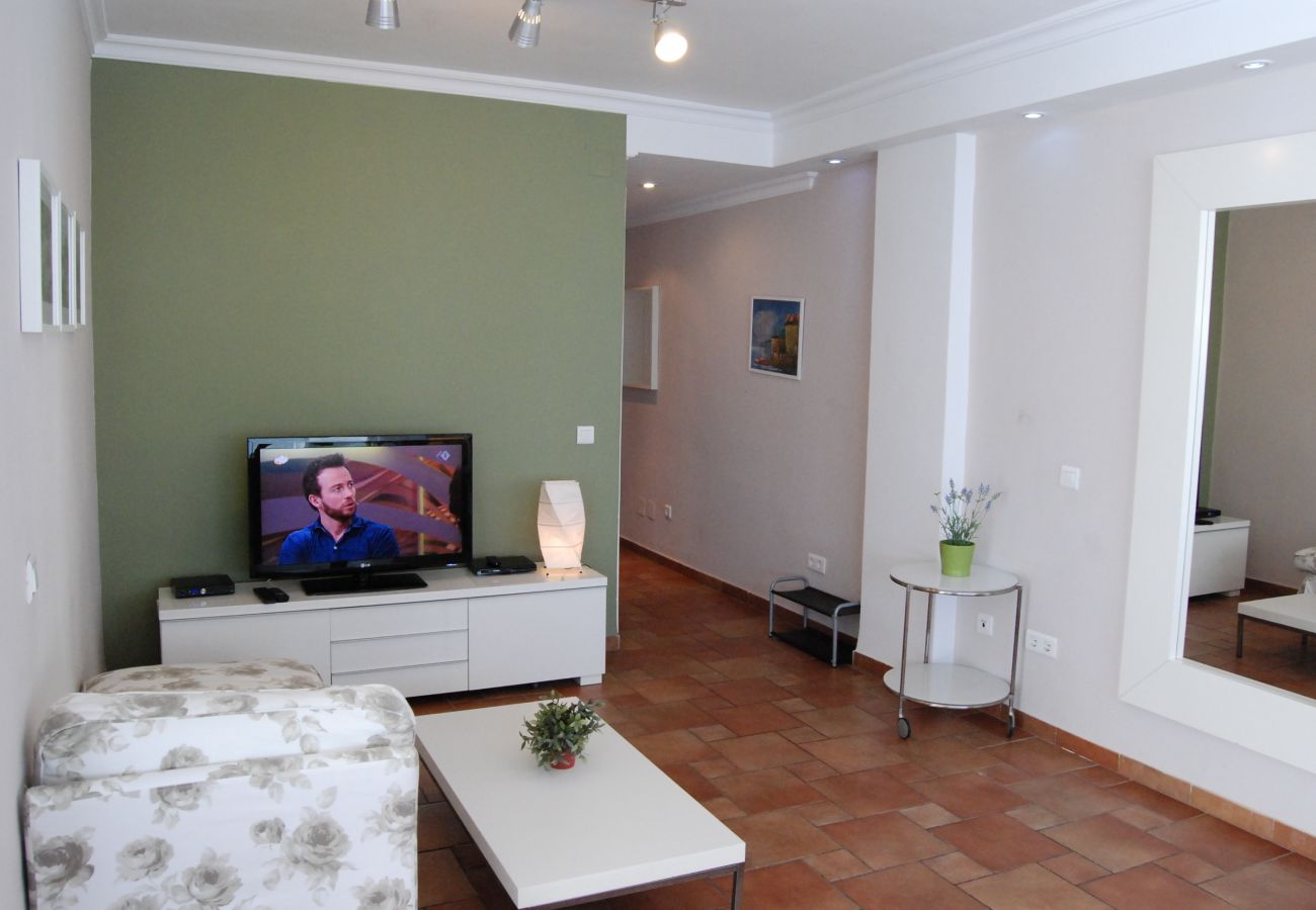 Апартаменты на Nerja - Spacious modern 3 bedroom apartment with sea views Ref 500