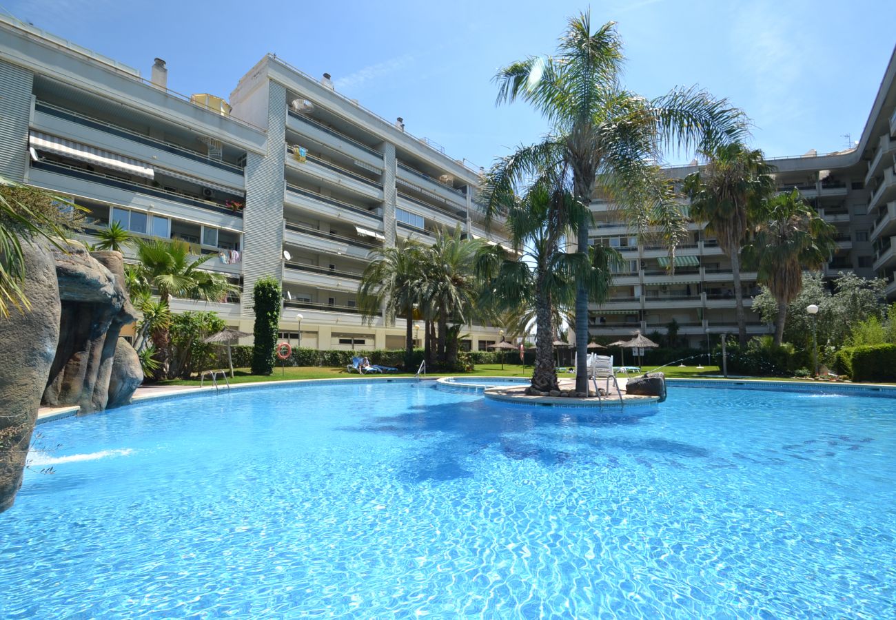 Апартаменты на Салоу - Jardines Paraisol: 2 habs, amplia terraza, residencia de calidad con bonita piscina, a unos minutos de las playas y comercios Salou