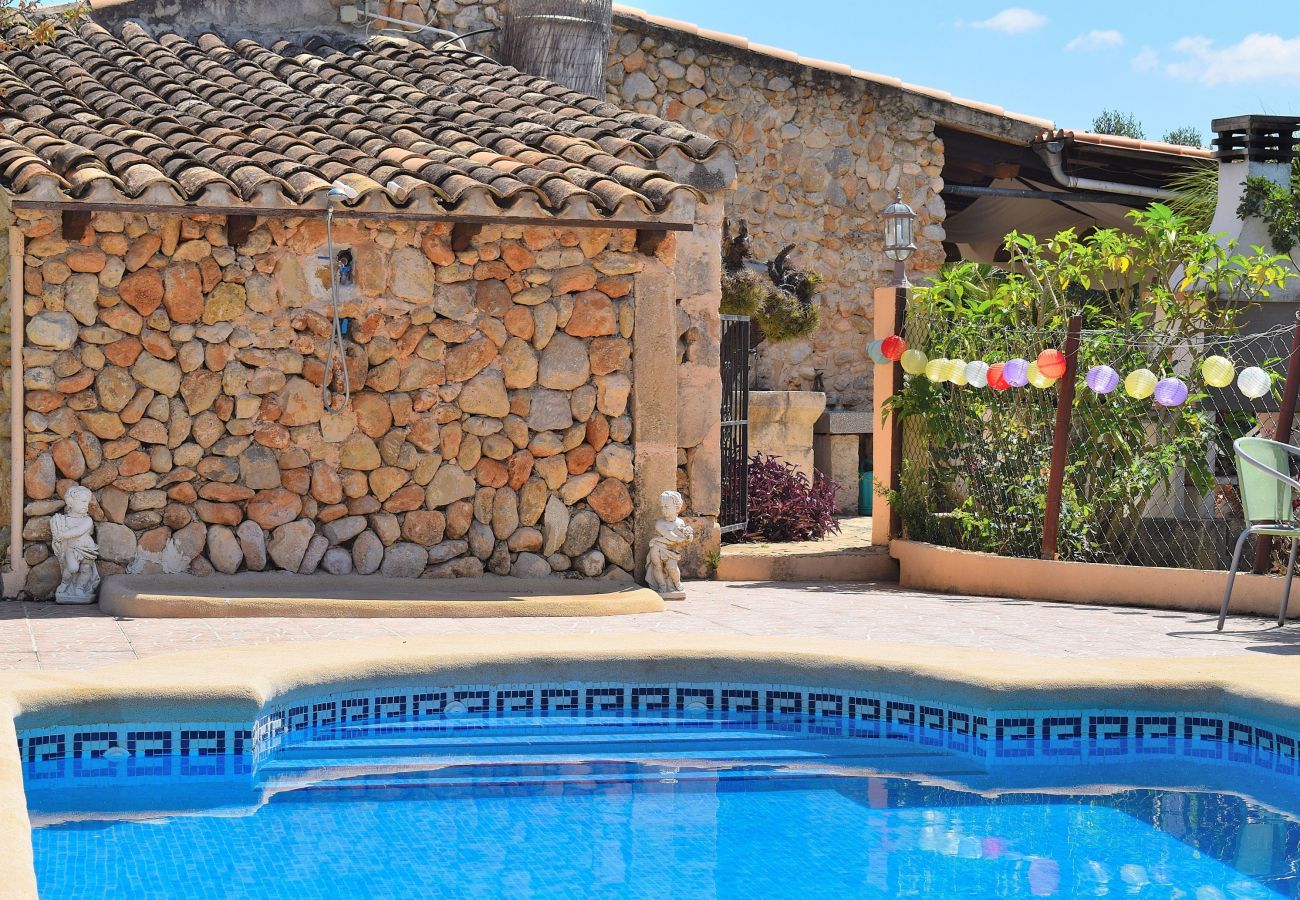 Особняк на Buger - Sa Figuera Blanca 115 acogedora finca con piscina privada, jardín, terraza, barbacoa y WiFi