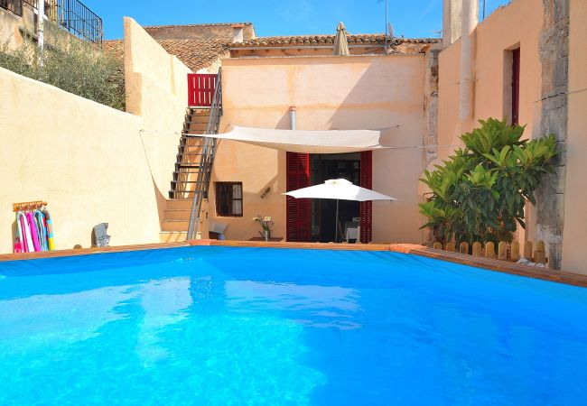  на Petra - Es Forn 229 acogedora casa de pueblo con piscina privada, terraza y WiFi