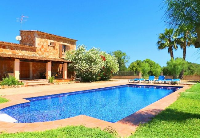  на Campos - Can Toni 403 tradicional finca con piscina privada, aire acondicionado, gran jardín y WiFi