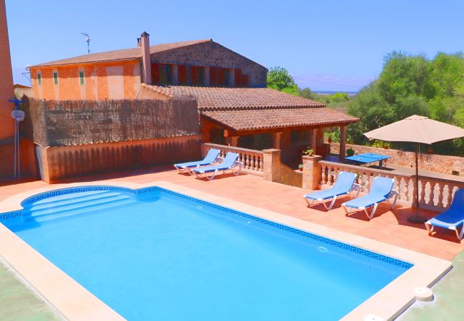  на Campos - Can Guillem 415 finca rústica con piscina privada, terraza, aire acondicionado y WiFi