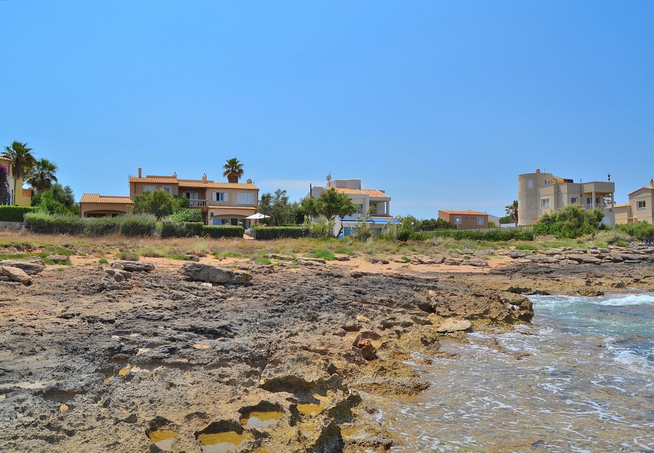 Вилла на Colonia de Sant Pere - Embat 017 villa con piscina privada y acceso directo al mar, jardín y aire acondicionado