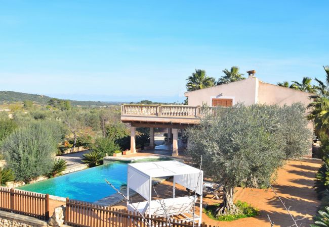 Особняк на Sineu - Son Arcaines de Can Simó 070 magnífica villa con piscina privada, terraza, ping pong y aire acondicionado