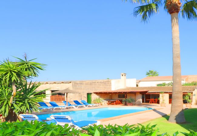  на Campos - Emilia 422 fantástica villa con piscina privada, gran terraza con jardín y WiFi