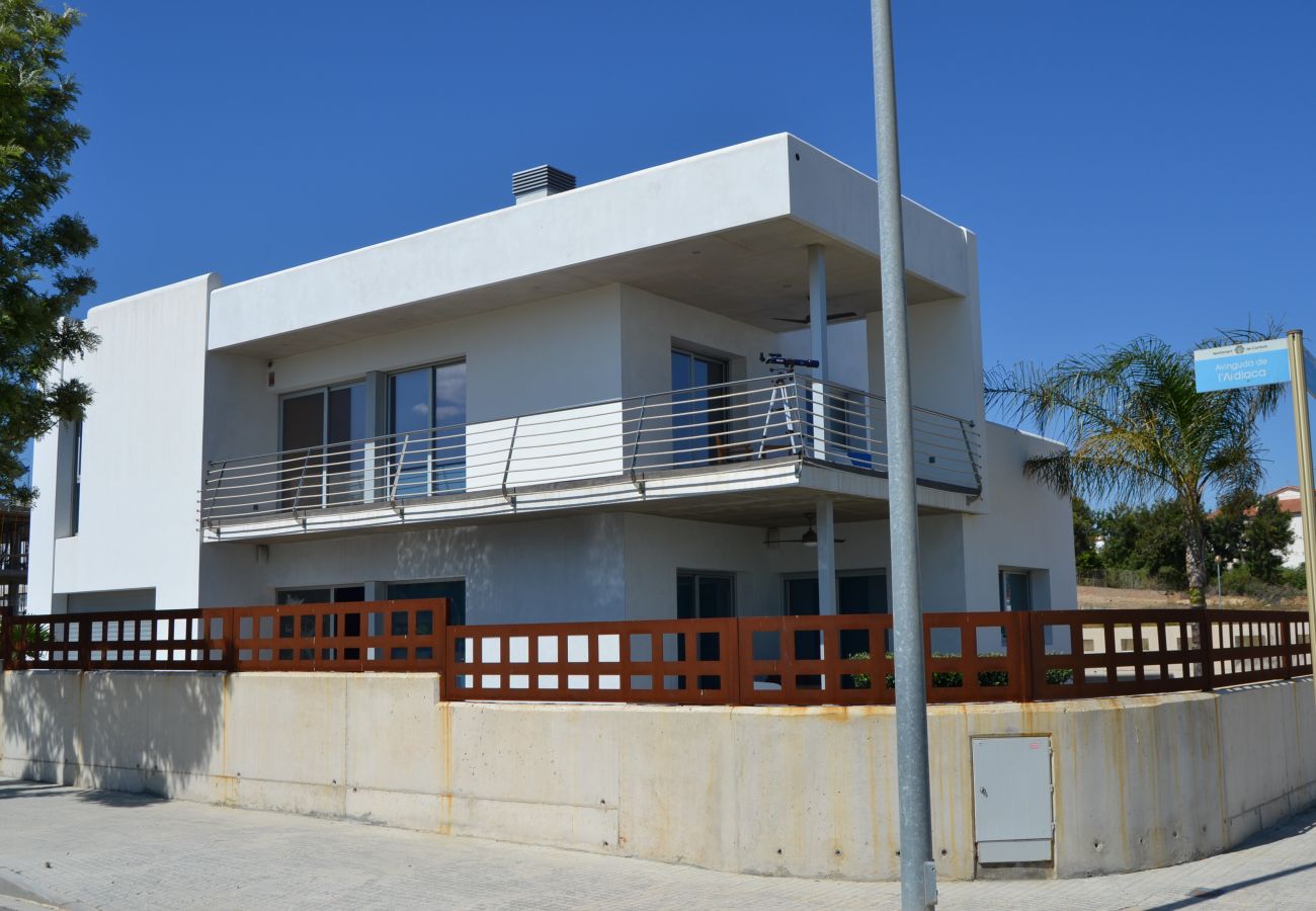 Вилла на Камбрильс - TH16 Дом отдыха в 200 м от пляжа Ardiaca Cambrils