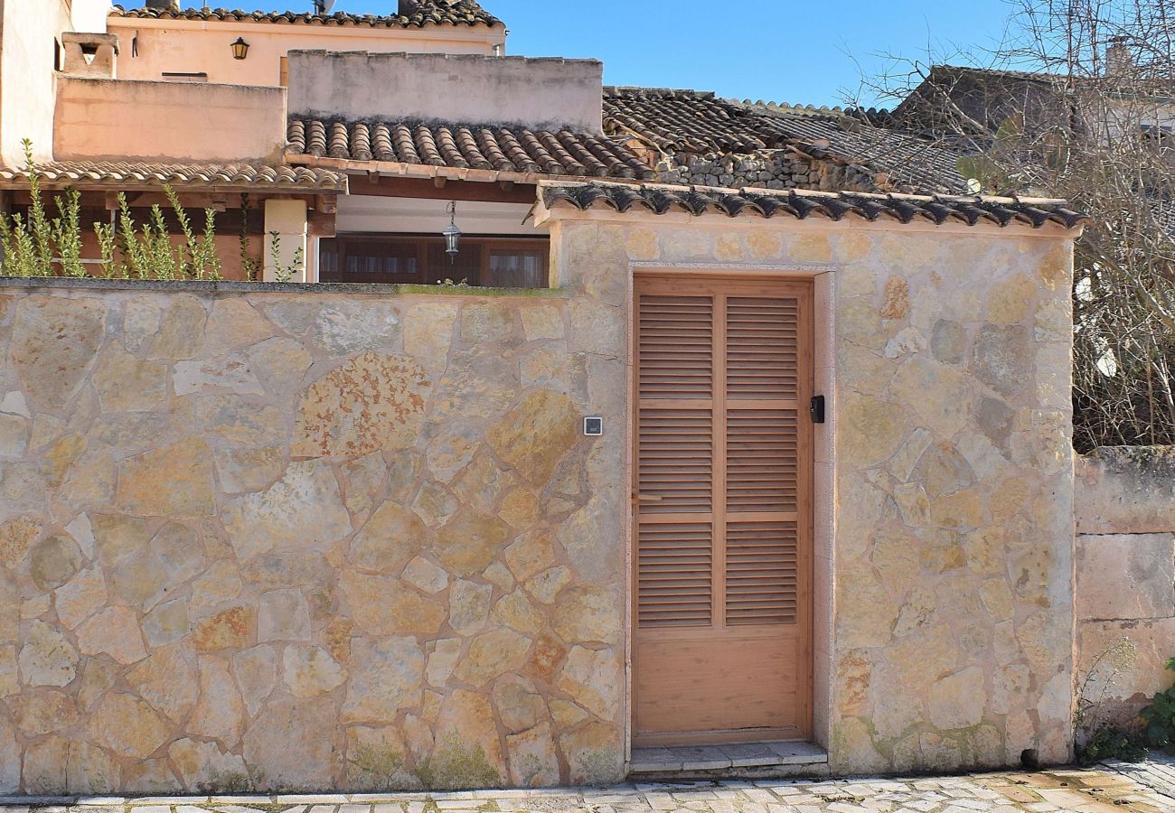 Дом на Maria de la salut - Sa Raval 082 acogedora casa de pueblo tradicional con terraza y WiFi