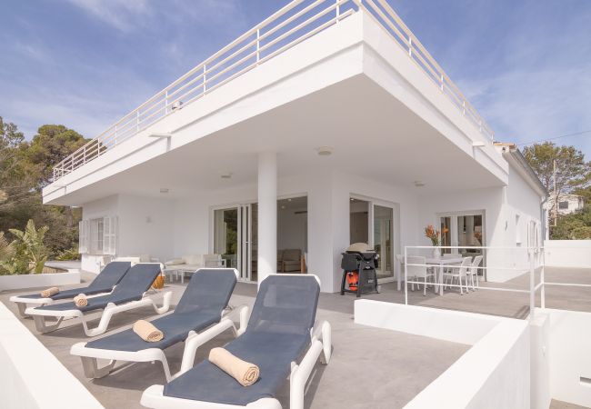 Дом на Capdepera - Na Pilena 073 fantástica villa con acceso a la playa, terraza, barbacoa y WiFi