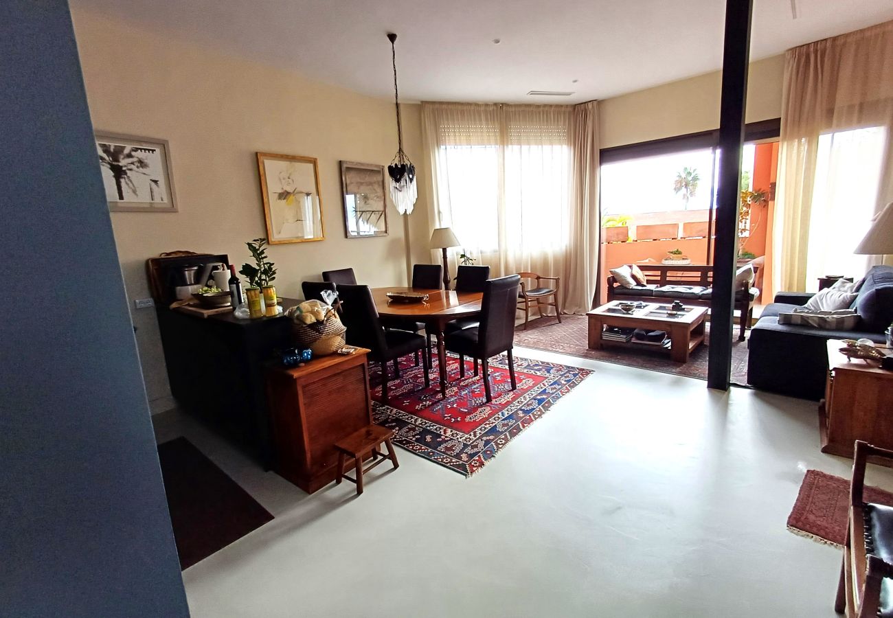 Апартаменты на Таррагона - TH165 Месячная аренда: Лофт с террасой и видом на море